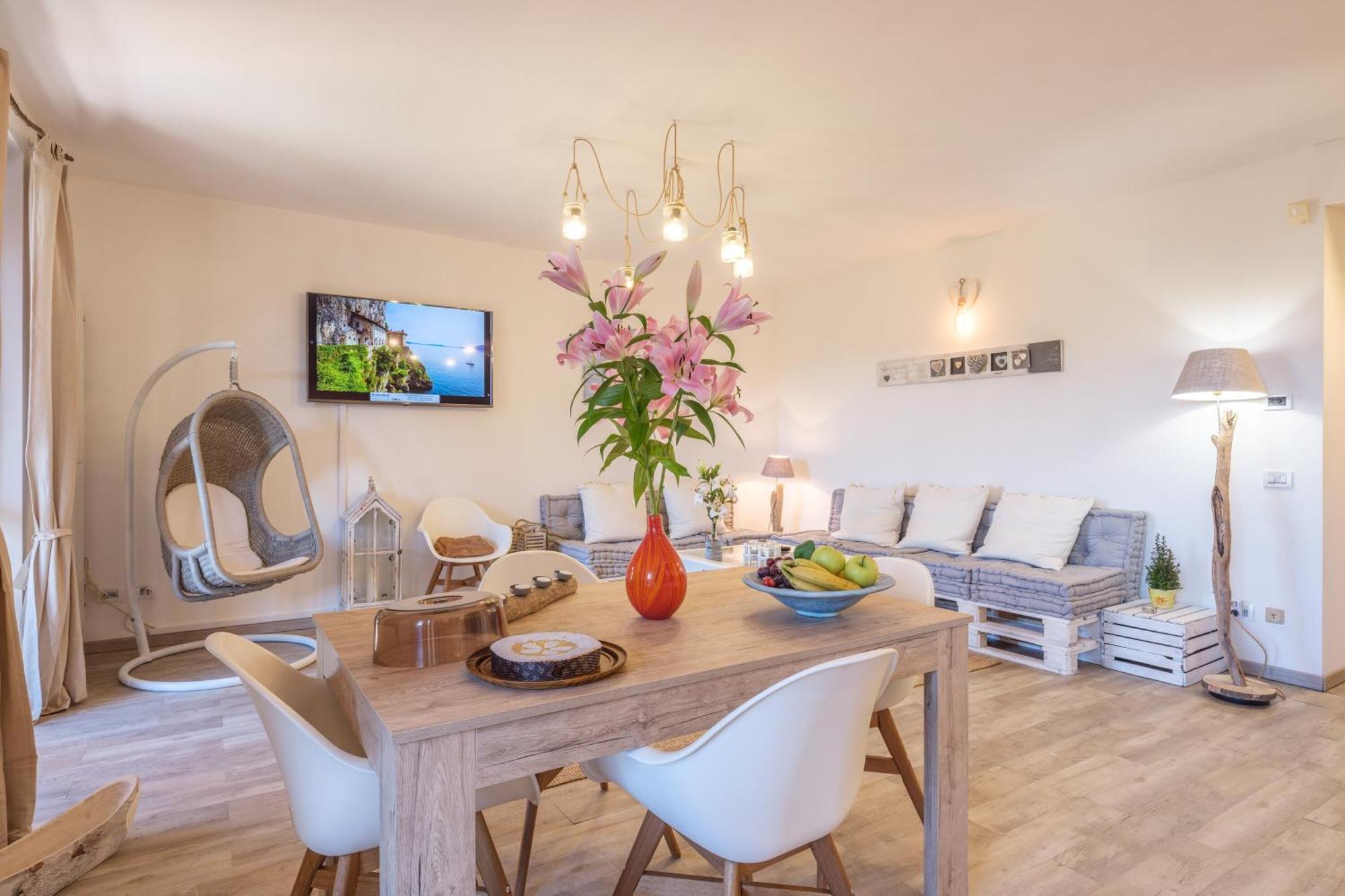 La Luna Nel Lago Lake View Garden - Happy Rentals Ispra Exterior foto